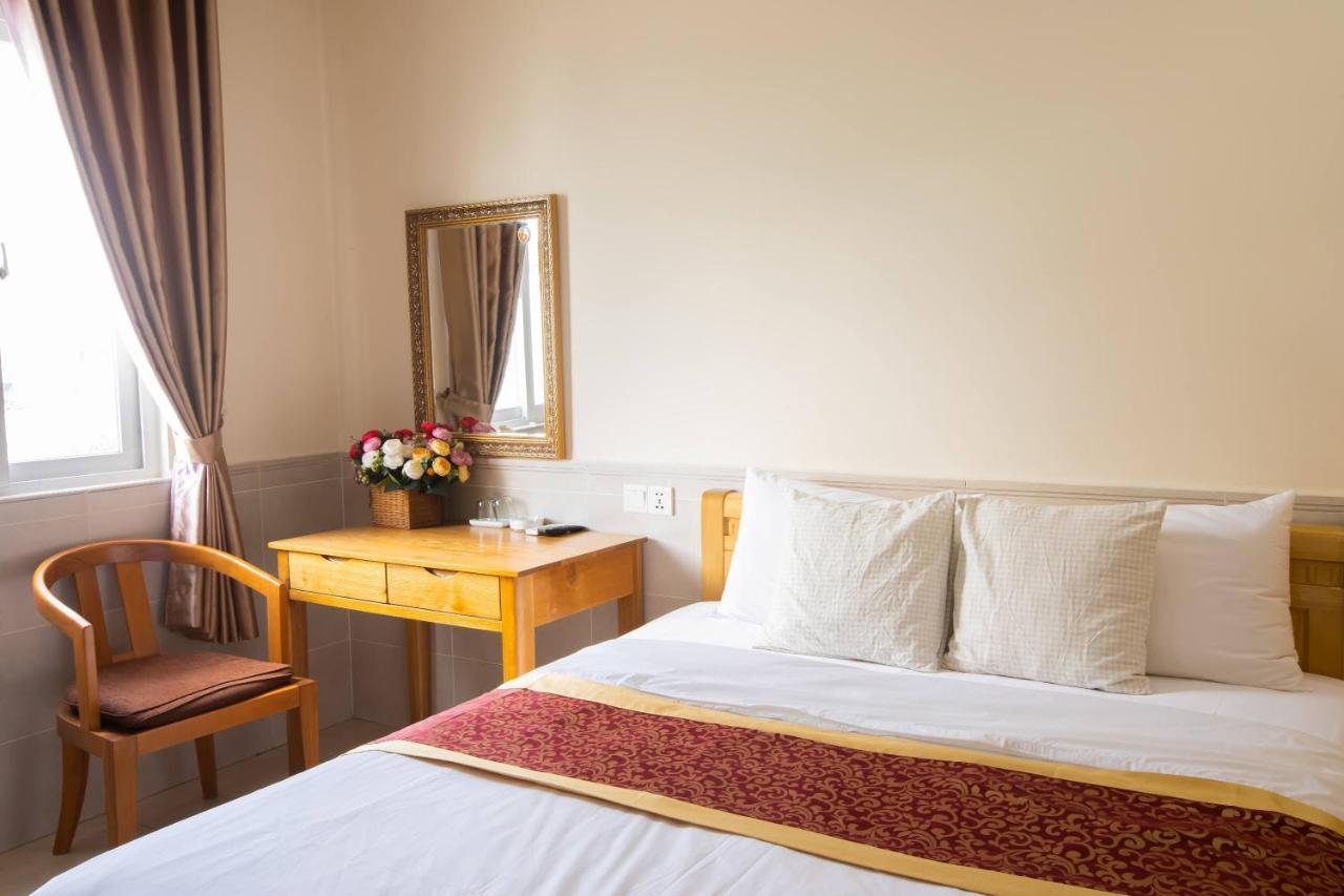 California Hotel โฮจิมินห์ซิตี้ ภายนอก รูปภาพ