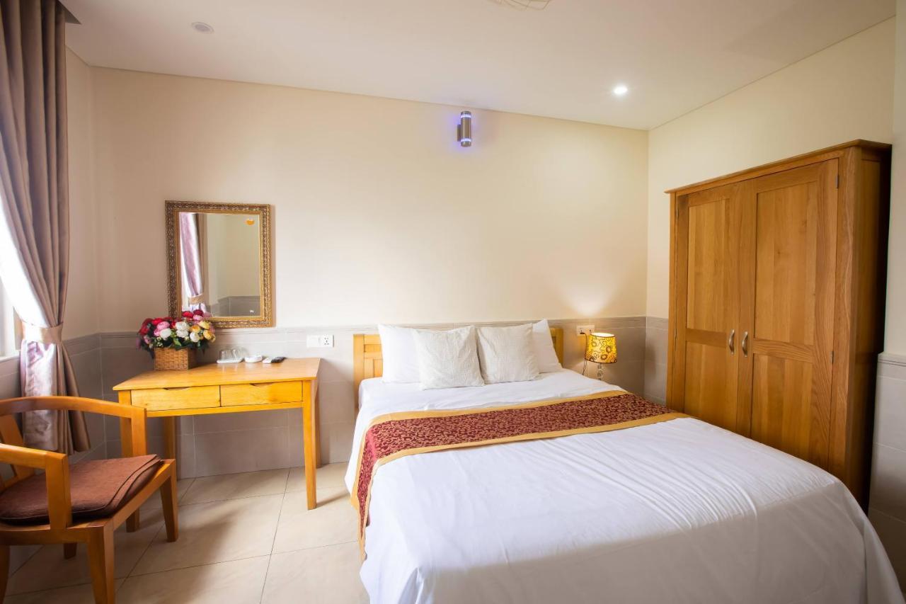 California Hotel โฮจิมินห์ซิตี้ ภายนอก รูปภาพ